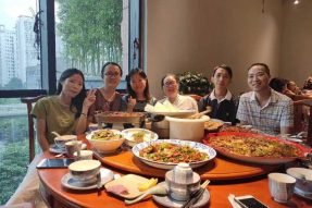 端午節前夕員工聚餐 端午節前夕員工聚餐